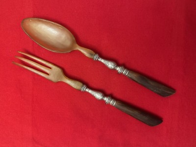 TACAMURI FRANTUZESTI, CU MANER DIN CORN SI ELEMENT DE LEGATURA METALIC L29CM foto