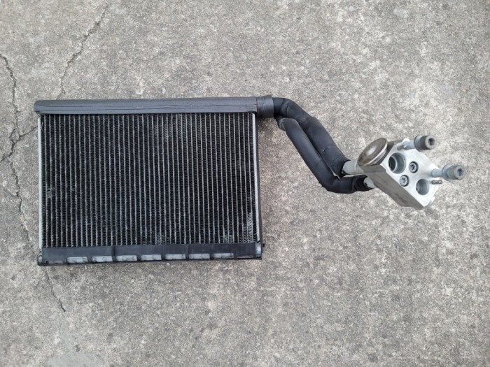 radiator clima bord pentru BMW E90 - Seria 3 LCI