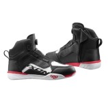 Cumpara ieftin Ghete moto Urban/Roadster barbati All Season Ixon model Vyper WP MS culoare: negru/alb/rosu (100% waterproof), 45