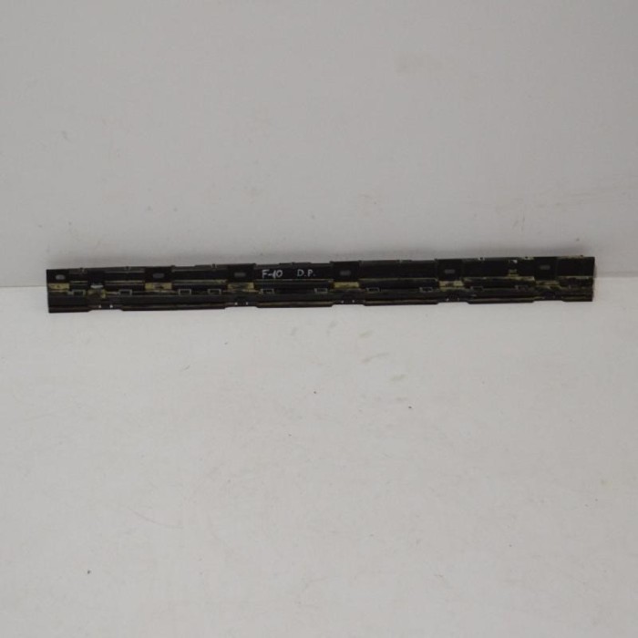 Suport prag lateral dreapta față BMW 5 Touring F11 2010 OEM: 7184778 2419090