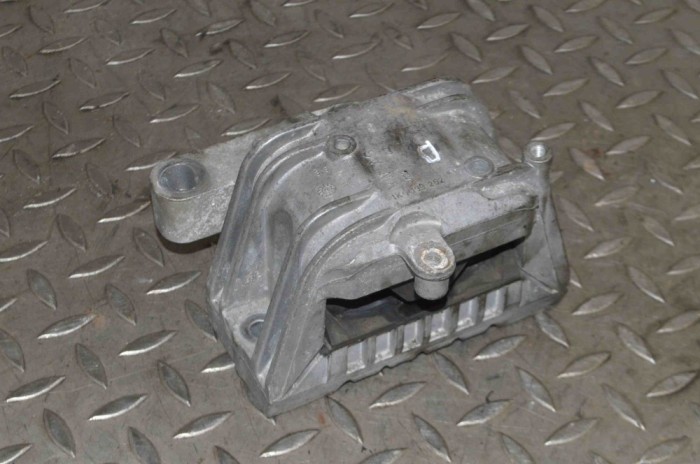 Suport motor dreapta AUDI A3 8P1 2006 OEM: 1k0199262m 13943490