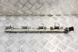 Rampa de combustibil dreapta BMW 5 F10 2011 OEM: 7537319,55PP11-01,7547599 | 11217042