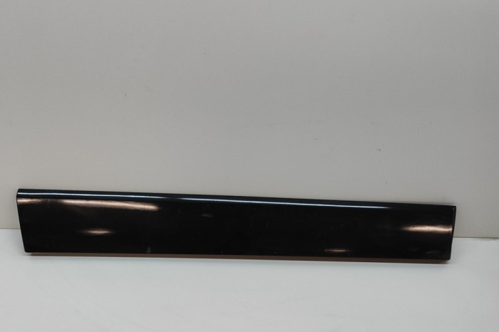 Bandou inferior ușă dreapta spate OPEL VIVARO Furgon 2015 OEM: 768546496R 21672582