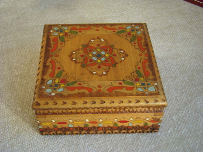 Cutie Artizanala din Lemn pentru 20 Tigari - Handmade