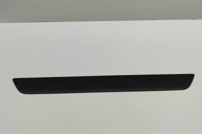 Ornament prag interior dreapta față TESLA MODEL Y 2024 OEM: 1494301-00-B 30761132 foto
