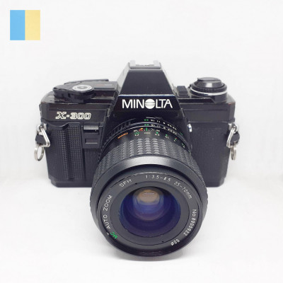 Minolta X-300 cu obiectiv SFH 35-70mm f/3.5-4.5 foto