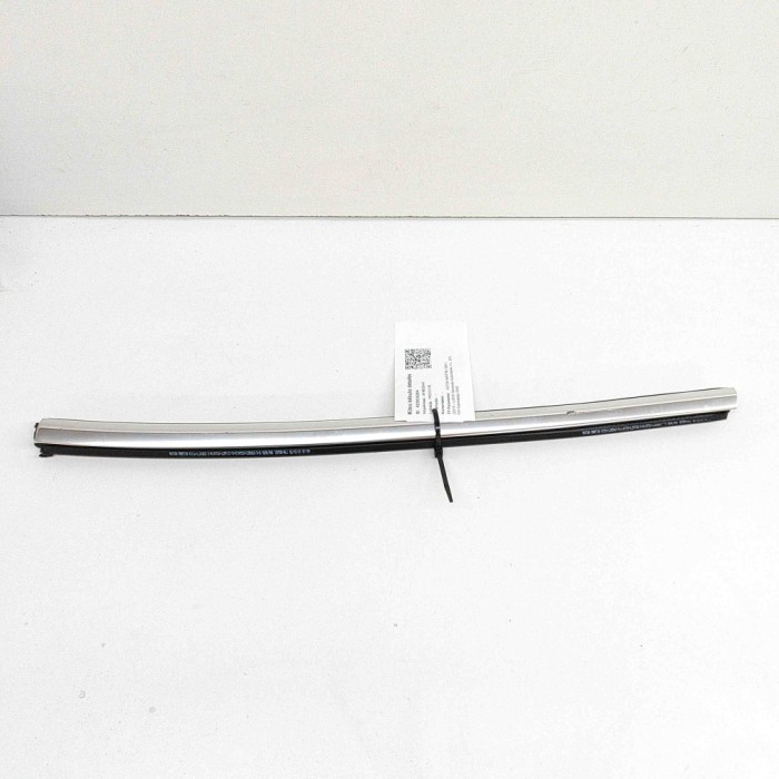 Chedar geam ușă dreapta spate ASTON MARTIN DB11 2022 OEM: KY53-L20562-A