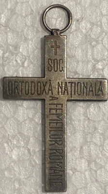 SOCIETATEA NATIONALA ORTODOXA A FEMEILOR ROMANE,1910/ BRONZ ARGINTAT/ 41 X 26mm. foto