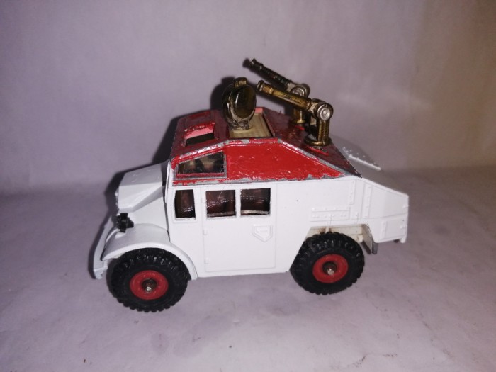 bnk jc Corgi 422 Riot Police Wagon