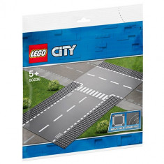 LEGO City Intersectie Dreapta si in T 60236 foto