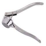 Cumpara ieftin Presa Usturoi Metalica Argintie Ideallstore, 15.5cm - Ustensila Bucatarie, Dispozitiv Maruntit Usturoi Durabil
