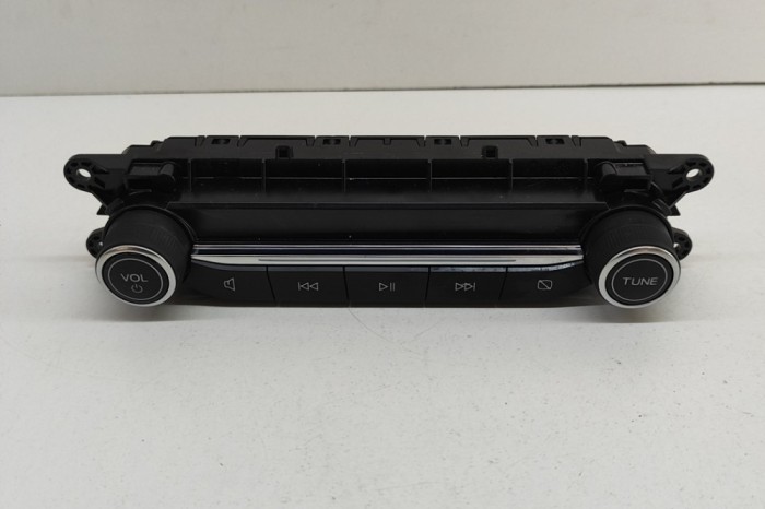 Buton player muzical FORD KUGA III DFK 2023 OEM: LJ6T-18K811-CB 26585343