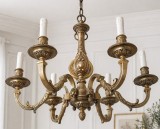 Superb candelabru antic in stilul francez Louis din bronz masiv cu 6 brate,piesa cu o lucrătură de o foarte mare finețe,masiv