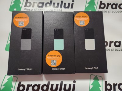 Cutie Originala Samsung Galaxy Z Flip5 Ambalaj Premium Fara Accesorii foto