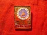 Insigna URSS - Turism - Ukraina Sovietica - Ismail - Statuia Gen. Suvorov , metal si email , dim.=4,3x3cm
