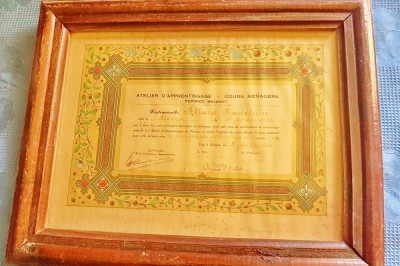 D59-Diploma veche Cruce Rosie si Ajutor Copii Franta 1950. foto