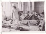 5562 - BRASOV Injured hospitalized after an explosion 22/17 cm -Press Photo 1939