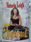 TAINUITORUL-VICTORIA LEIGH-230532