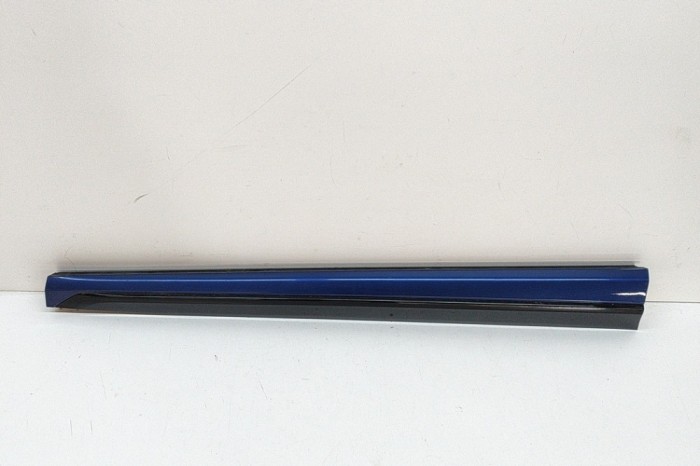 Bandou inferior ușă dreapta față KIA EV6 CV 2022 OEM: 87722-CVDA0 25840897