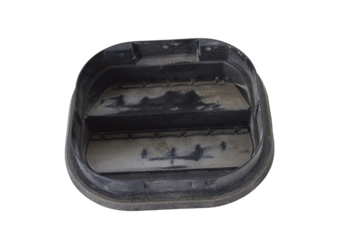 Grila de ventilație caroserie OPEL MOKKA / MOKKA X 2017 OEM: 13502348 20421132