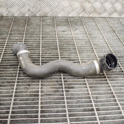 Furtun radiator răcire dreapta MERCEDES-BENZ C W205 2017 OEM: A2055017484 10608511 foto