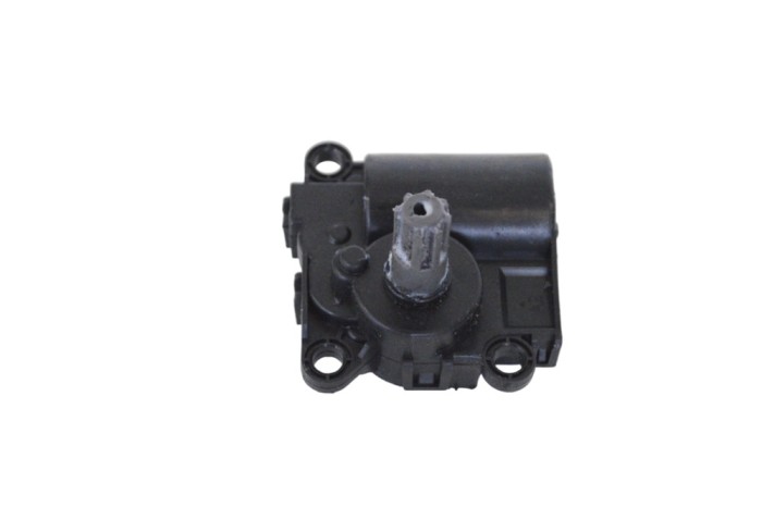 Motoras clapetă aeroterma TESLA MODEL S 2020 OEM: D332-CK8AA04 21067115