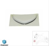 Cumpara ieftin Ornament Crom Carenă Față Original Piaggio Fly 50 100 125 150cc (07-14) Montaj Siglă Piaggio - Piese Originale MotoRevolution
