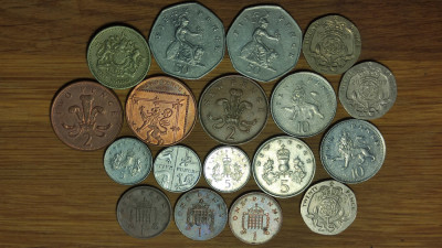Anglia Marea Britanie - superb set 17 monede diferite Elisabeta + 1 pound 1983 foto