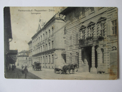 Rară! Carte poștala Sibiu:Strada Pintenilor,trăsura hotelului Bonfert,cir.1912 foto