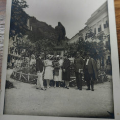 Carte postala Baile Herculane 1920, necirculata, fotografica, Grup de turisti