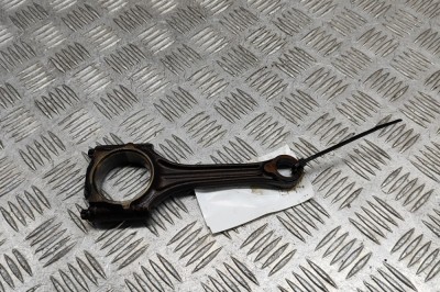 Biela AUDI A4 8E2, B6 2003 OEM: 06A198401 29072681 foto