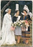 bnk cp Franta - Bretagne - Tinere in haine traditionale - uzata