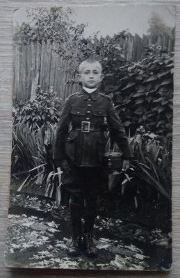 Cp real foto Rom&amp;acirc;nia : băiețel &amp;icirc;n uniformă militara - 1928 foto