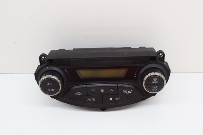Modul de climatizare TOYOTA YARIS _P13_ 2015 OEM: 75F206 14862076