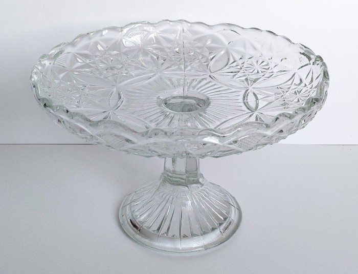 Fructiera vintage de sticla cu picior, ornamente geometrice, motiv solar anii 70