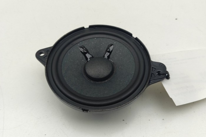 Difuzor ușă st&acirc;nga față AUDI Q5 FY 2020 OEM: 80A035303 | 31693509