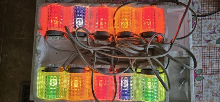 INSTALATIE POM DE IARNA CU 10 BECURI MARCA OSRAM . ANII 80 .