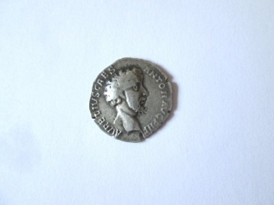 Rară! Monedă antică romană argint Marcus Aurelius 157?:Denarius-COS II 145-160 A.D.? Diametrul=18-19 mm,greutate=1,60 grame foto