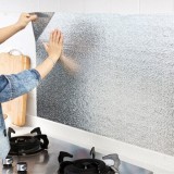 Cumpara ieftin Folie de aluminiu autoadeziva bucatarie, 60 x 300 cm