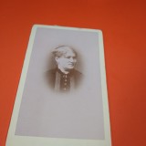 Cumpara ieftin FOTO PORTRET FEMEIE ANII 1900 VECHI PE CARTON GROS 10 / 7 CM DE COLECTIE RARA!