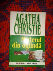 Misterul din oglinda - Agatha Christie / carte politista , 208 pagini