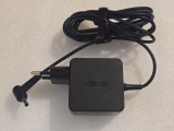 Incarcator pentru laptop Asus 19V 1.75A 33W AD890026 mufa 4.0 x 1.35 mm