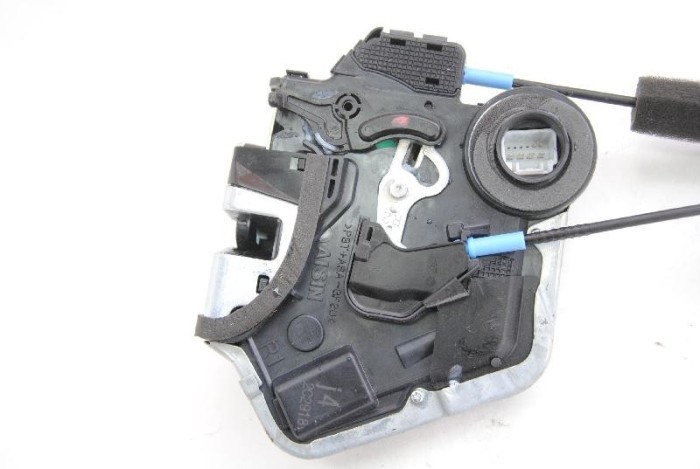 &Icirc;ncuietoare ușă dreapta spate HONDA CIVIC IX FK 2012 OEM: 72611-TV0-E000 2378469