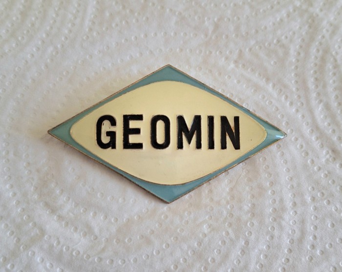 Insigna Geomin anii 70 - L 6 cm