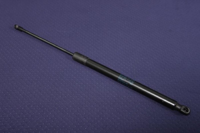 Amortizor haion st&acirc;nga VW GOLF VII 5G1, BQ1, BE1, BE2 2016 OEM: 5G6827550C 2366526