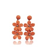 Cercei din rafie cu doua floricele