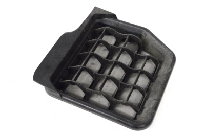 Grila de ventilație caroserie VW GOLF V 1K1 2006 OEM: 1K6819466B | 15037352 foto