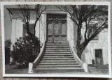 Scara de la intrare a unei case din Turnu Magurele, perioada interbelica// fotografie