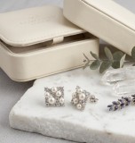 Cumpara ieftin Cercei Patrati din Argint 925 cu Perle E i Diamante , Colectia Diamant