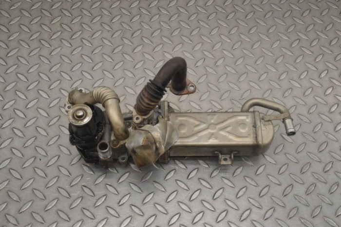 Supapa EGR VW PASSAT B7 362 2013 OEM: 03L131512CF,03L131512C | 21744449